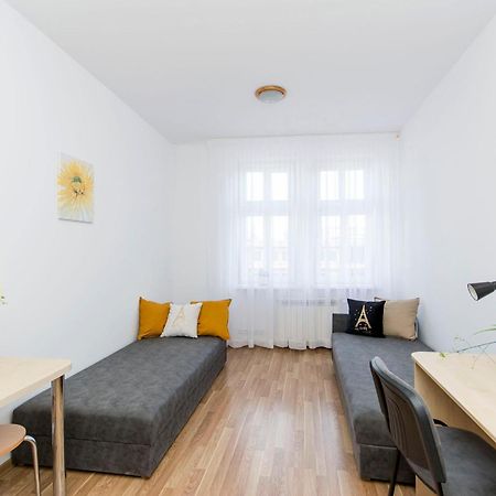 Akademikus Torun Hostel Kültér fotó