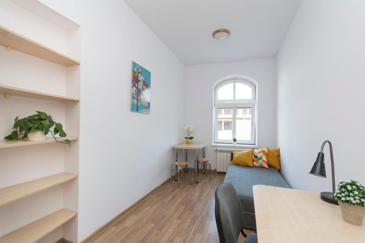 Akademikus Torun Hostel Kültér fotó