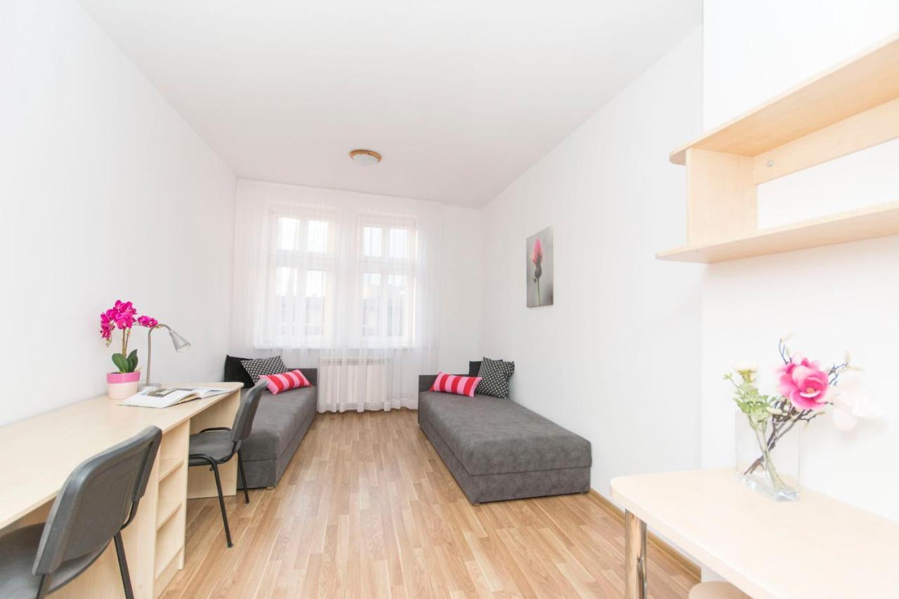 Akademikus Torun Hostel Kültér fotó