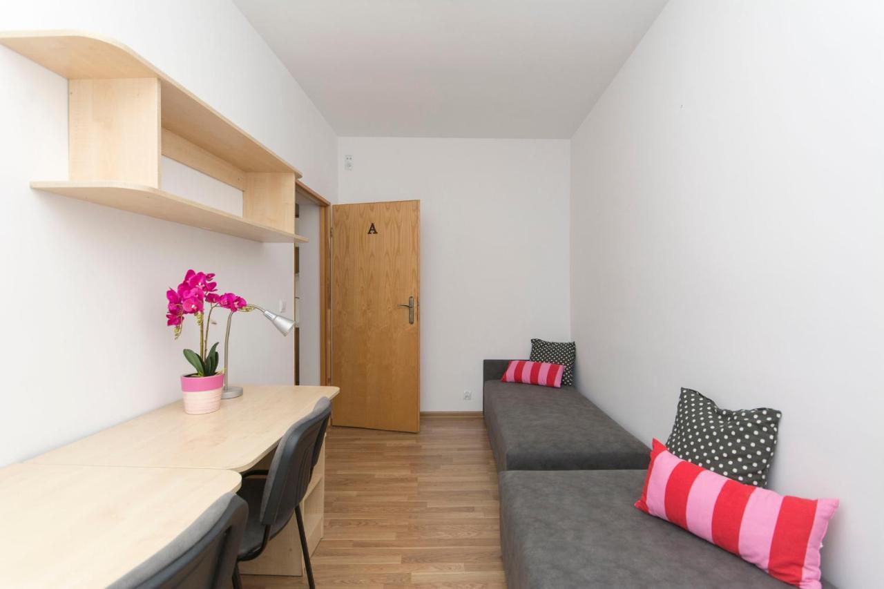 Akademikus Torun Hostel Kültér fotó