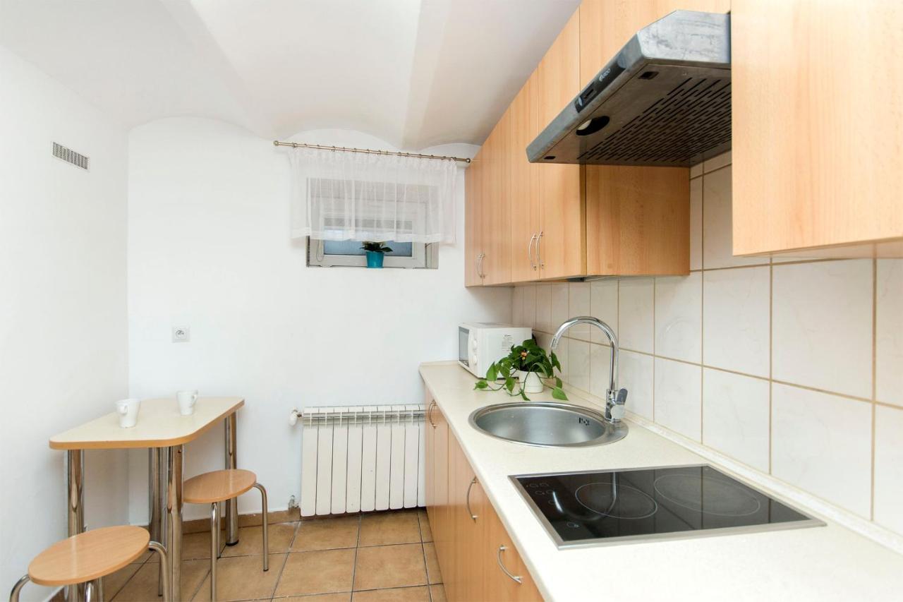Akademikus Torun Hostel Kültér fotó