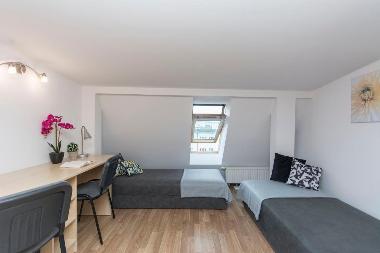 Akademikus Torun Hostel Kültér fotó