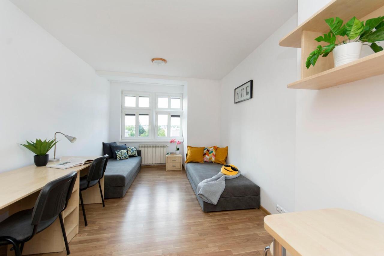 Akademikus Torun Hostel Kültér fotó