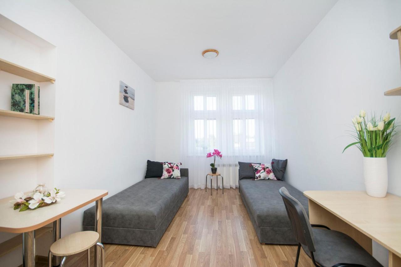 Akademikus Torun Hostel Kültér fotó
