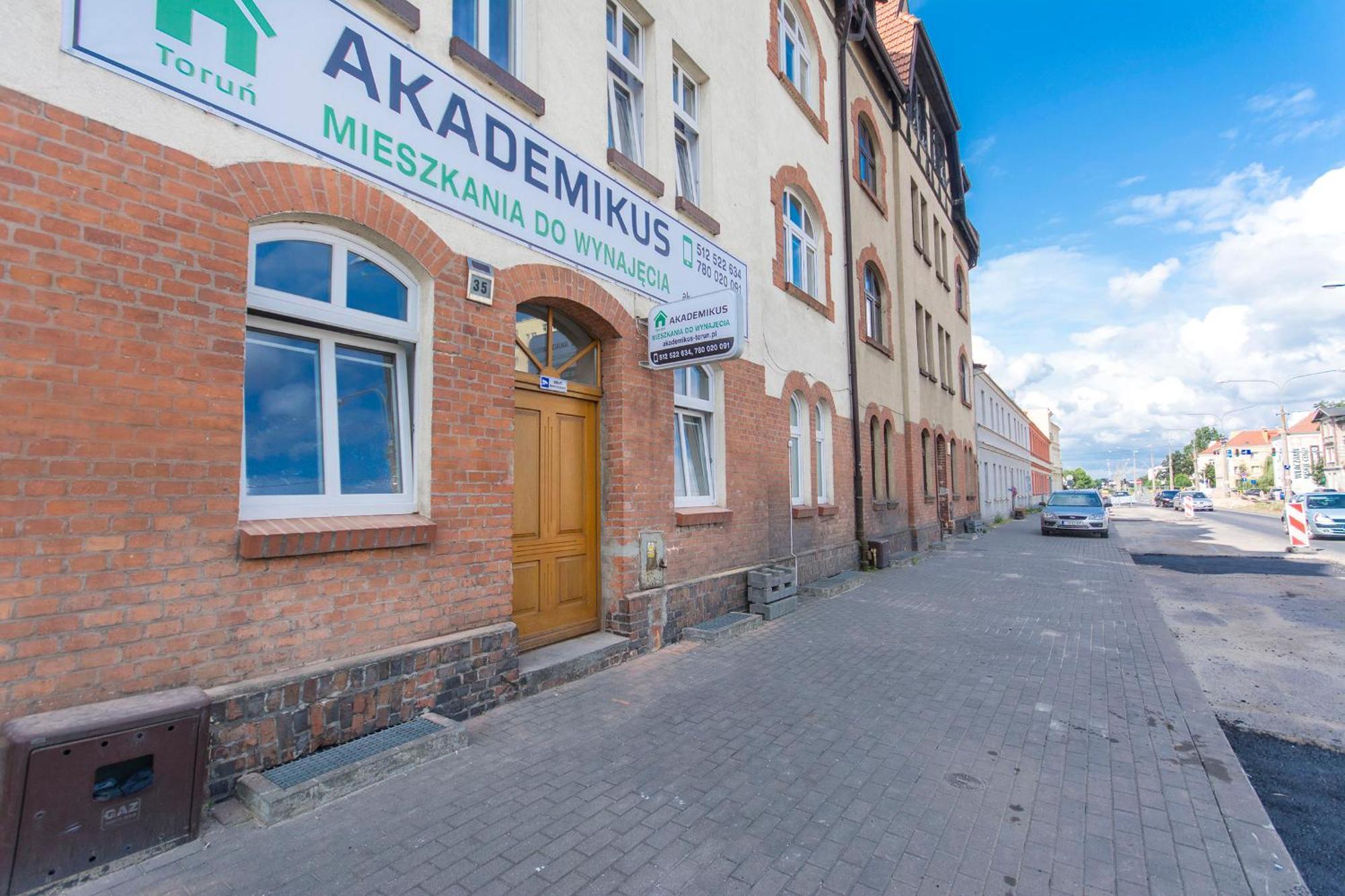 Akademikus Torun Hostel Kültér fotó